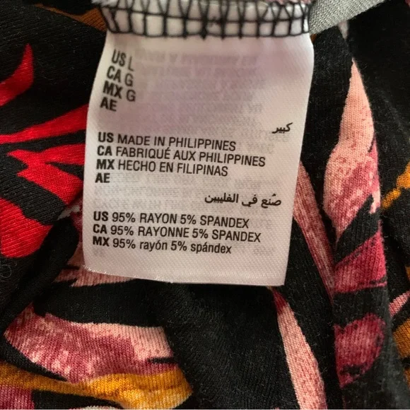 JM Collection - Size Large - Picture 7 of 10